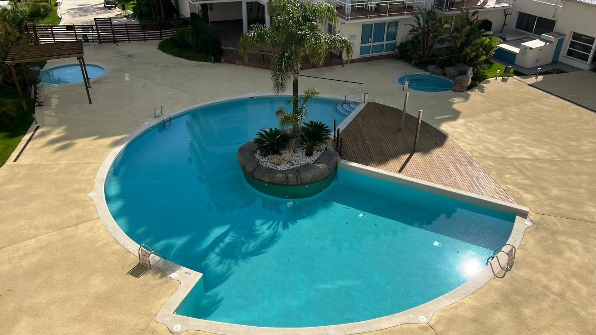 Bonito Piso En Roses Con Piscina Y Parking Apartment 0*,  Spain
