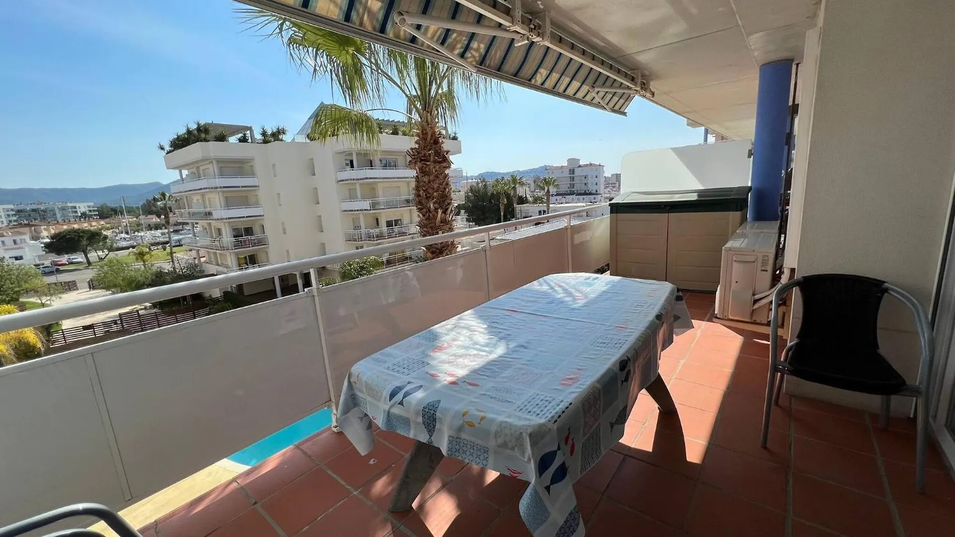 Bonito Piso En Roses Con Piscina Y Parking Apartment